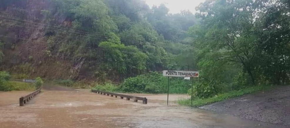 Continúa la suspensión de clases en Nayarit por inundaciones