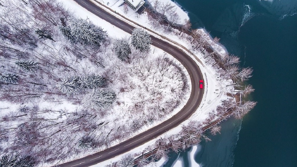 Las fotografías que competirán por ser la mejor a nivel mundial - carretera-en-eslovenia