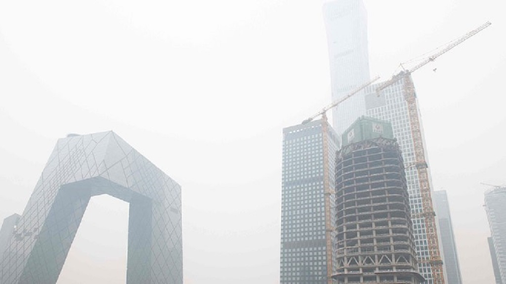 El antes y después de la acumulación de smog tóxico en Beijing - cctv-headquarters-1