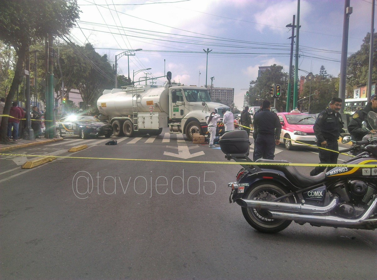 Conductor de pipa de Pemex mata a ciclista en San Ángel - ciclista