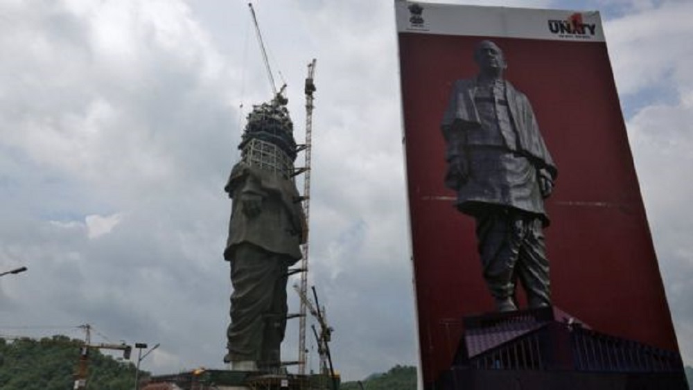 Concluye construcción de la estatua más alta del mundo en India - construccion-de-estatua-de-sardar-patel