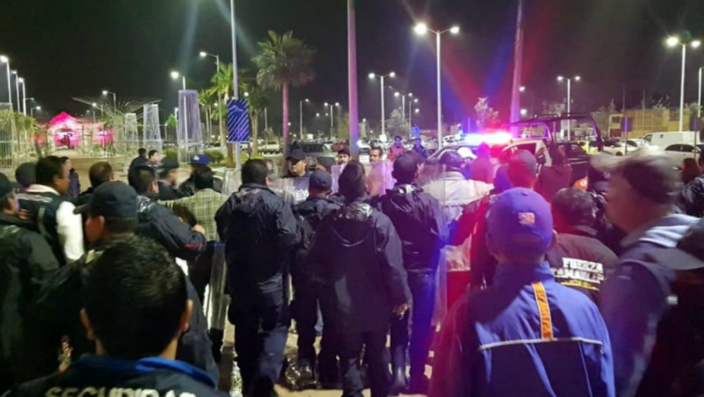 #Video Aficionados de Correcaminos realizan actos de violencia