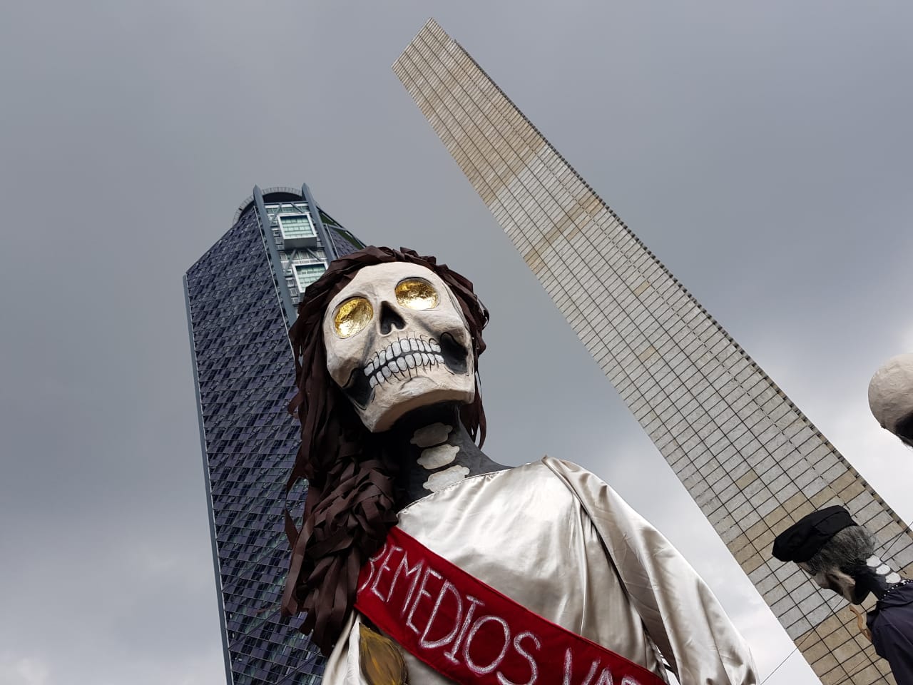 Concluye desfile por el Día de Muertos en la Ciudad de México - desfile-cont-2