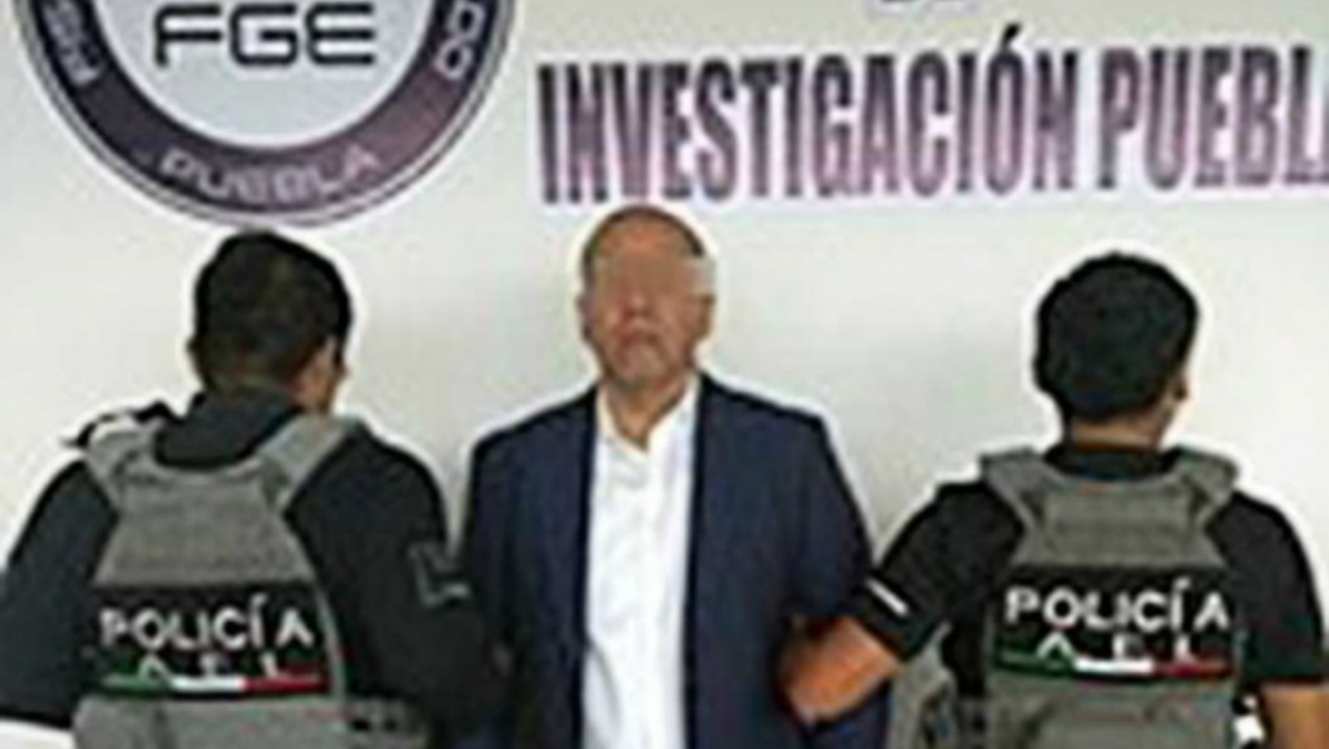 Detienen al “Hombre del Millón” en Puebla por fraudes millonarios