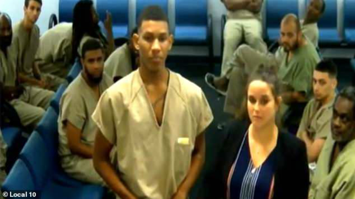 Detienen a joven en Florida por matar a un perro con un rifle