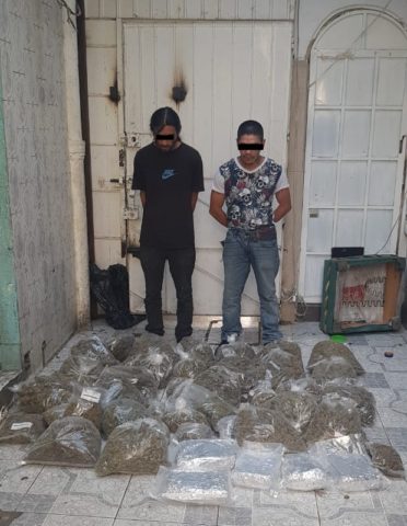 Detienen a dos en Tepito con 50 kilos de mariguana - detenidos-mariguana-tepito-2