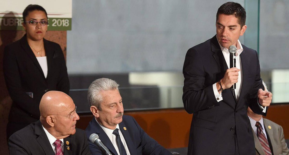 Diputado federal renuncia al PAN para sumarse a Morena