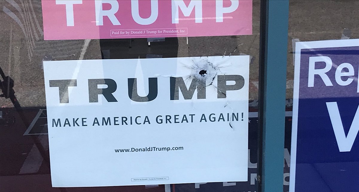 Atacan a balazos sede del Partido Republicano en Florida