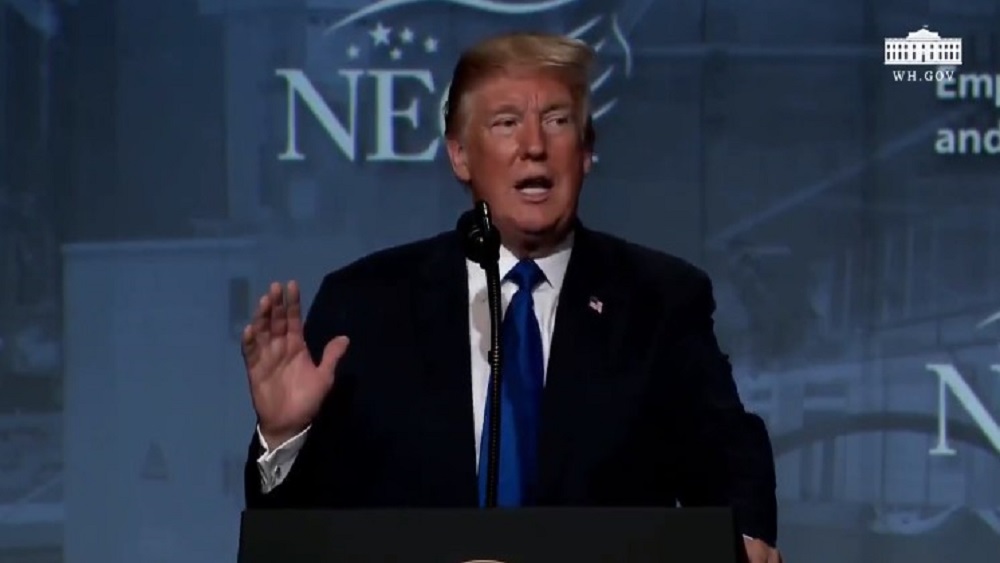 Donald Trump proclama el 8 de octubre como Día de Colón