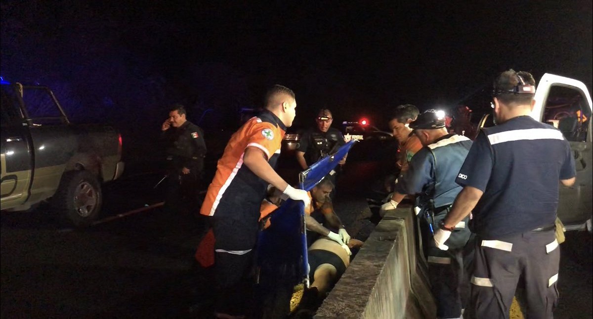 Emboscan a policías federales y les arrojan granada en Guadalajara