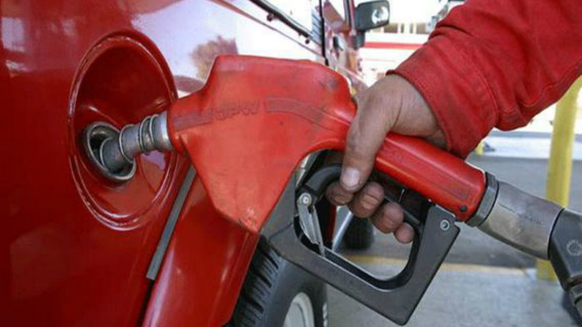 Disminución en estímulos no aumentará precios de las gasolinas: SHCP