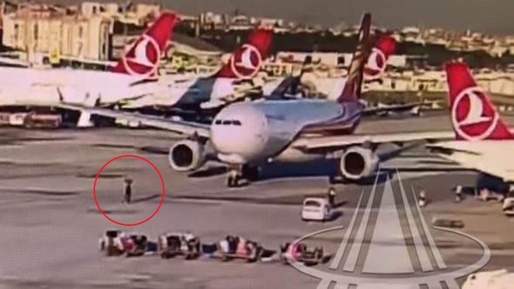 #Video Evitan choque de aviones en aeropuerto de Estambul - evitan-choque-de-aviones-en-el-aeropuerto-de-estambul