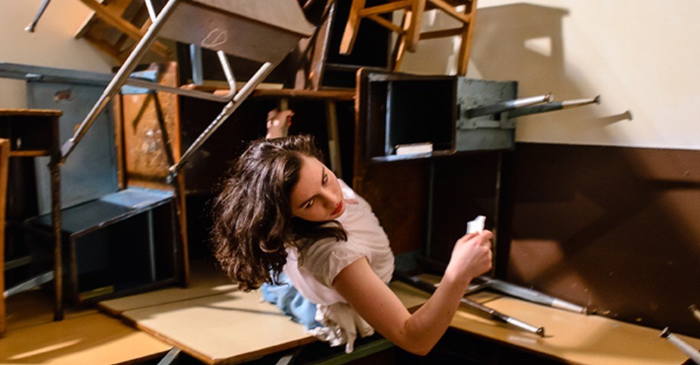 Cinco experiencias teatrales a las que debe asistir en Nueva York - experiencias-teatrales-nueva-york-then-she-fell