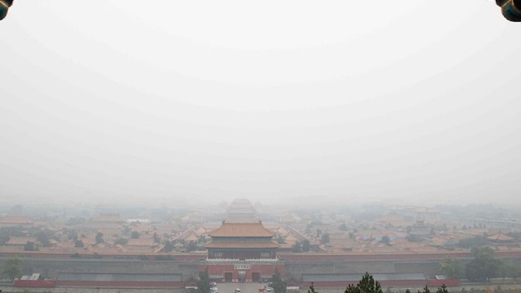 El antes y después de la acumulación de smog tóxico en Beijing - forbidden-city-1