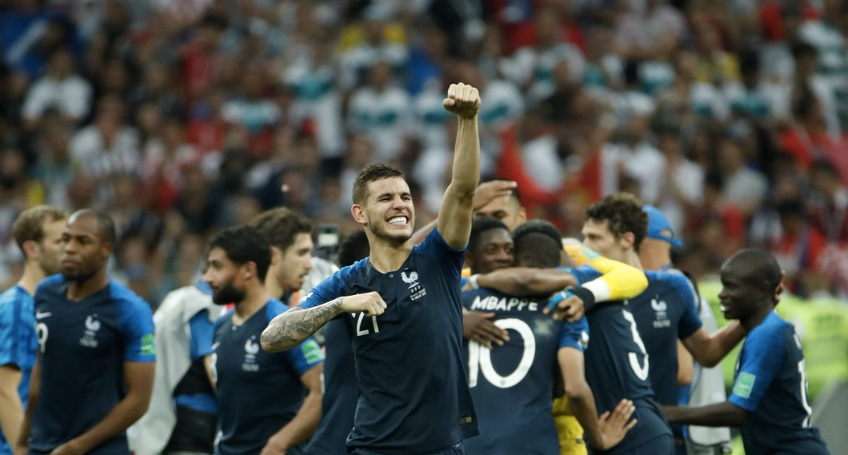 Francia remonta y vence 2-1 a Alemania