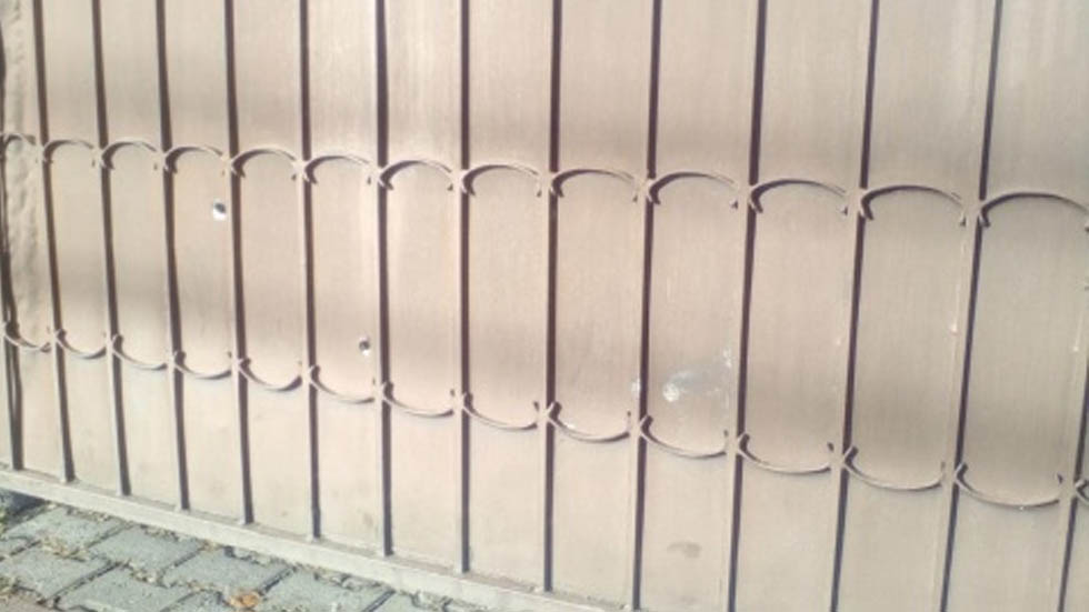 Balean portón de propiedad del alcalde electo de Cuernavaca - francisco-antonio-villalobos-adan-2