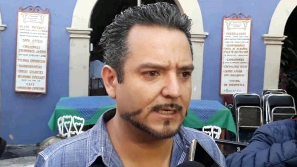 Balean portón de propiedad del alcalde electo de Cuernavaca
