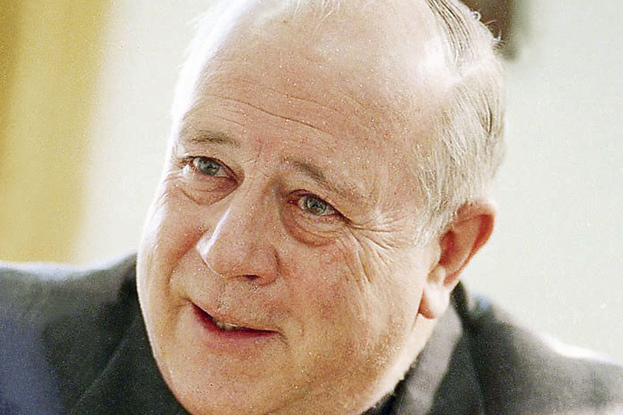 El papa Francisco expulsa a otros dos obispos chilenos por abuso sexual - franciscocox-chile