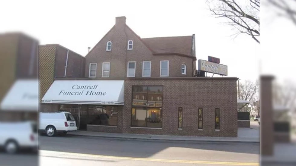 Encuentran 11 cuerpos de bebés en funeraria abandonada de Detroit