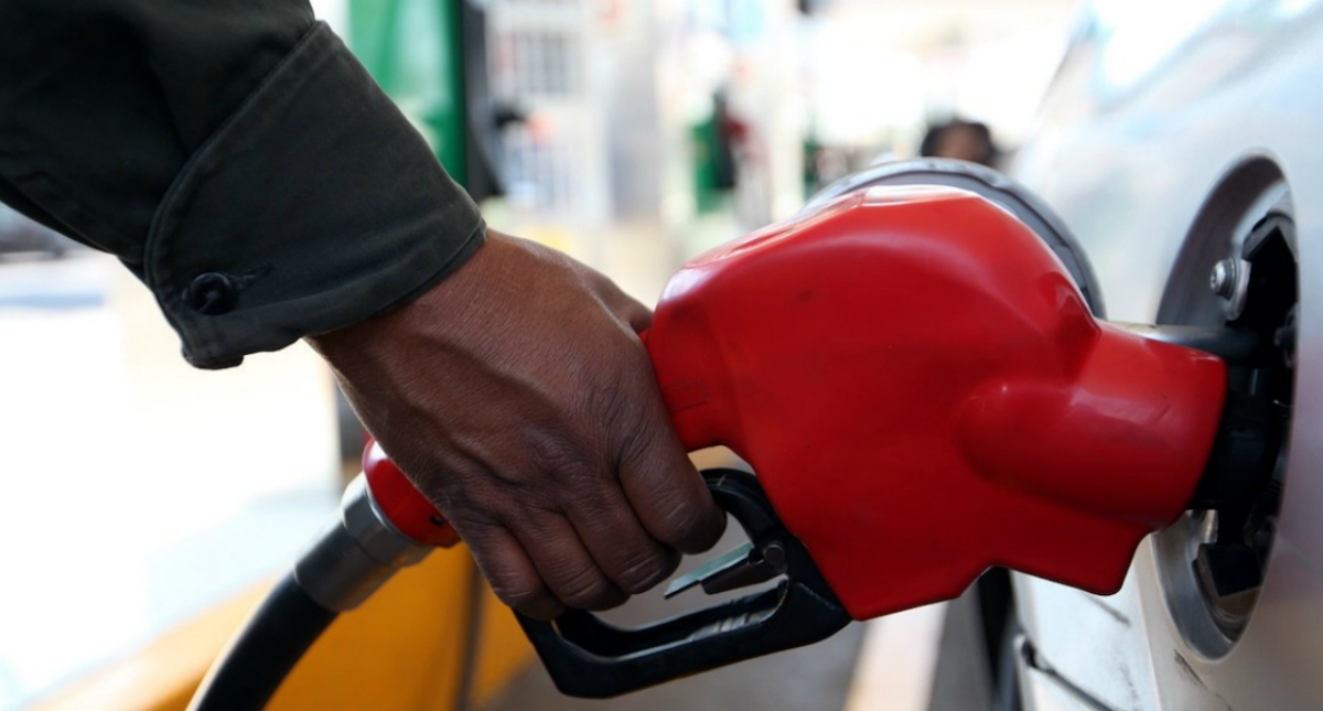 Hacienda disminuye estímulos a la gasolina