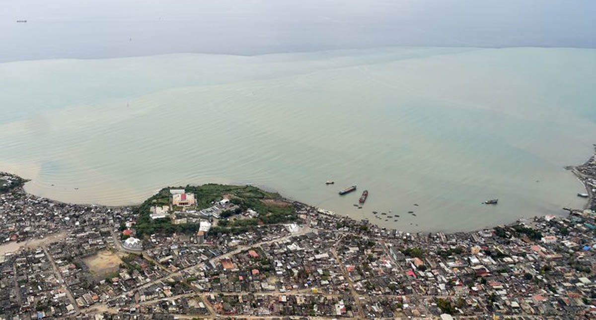 Suman 15 muertos por sismo en Haití