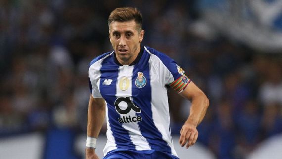 Herrera pidió seis millones de euros para renovar con el Porto - hector-herrera