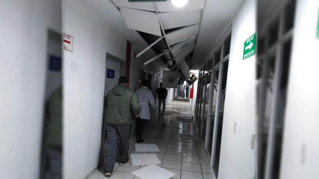 Willa provoca cortes de energía y afectaciones en Sinaloa