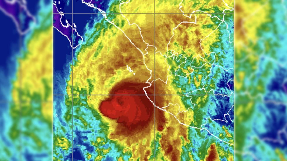 “Huracán Willa sigue siendo muy peligroso”: Hernández Unzón