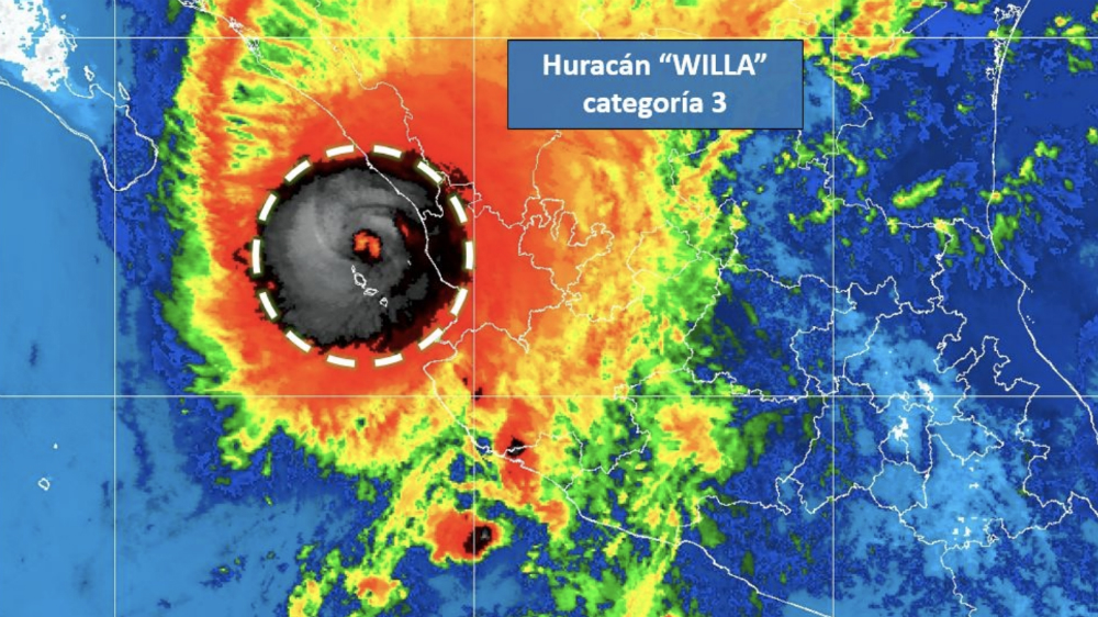 Huracán Willa a punto de tocar tierra