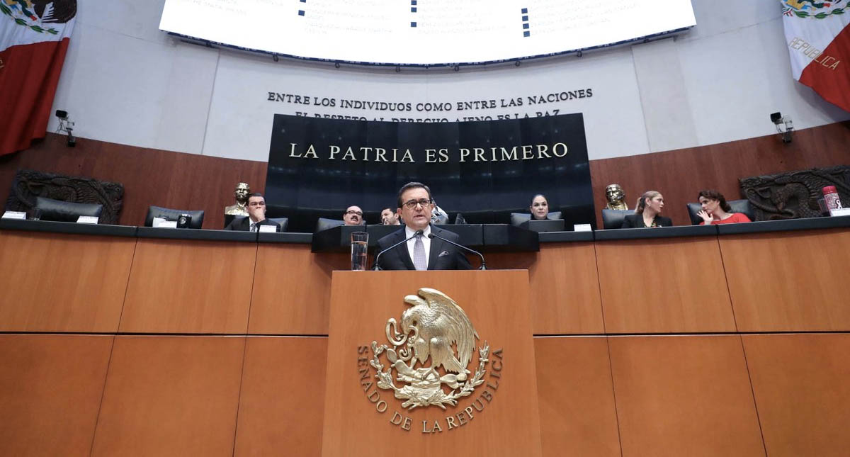 Guajardo destaca ante el Senado acuerdo comercial con EE.UU. y Canadá - ildefonso-guajardo-senado-3