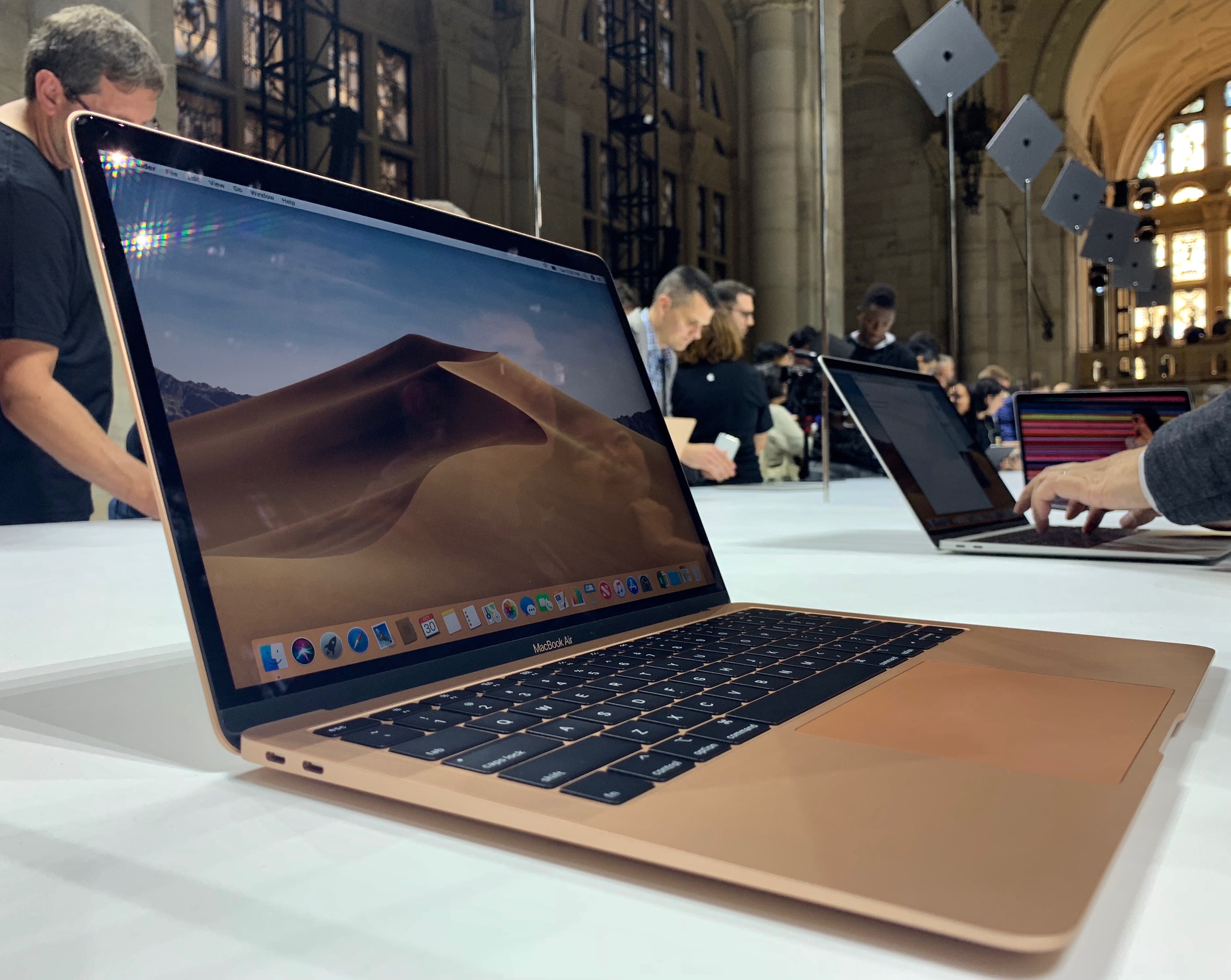 iPad Pro llega con un diseño renovado, sin marcos y sin botón de inicio - img-7655