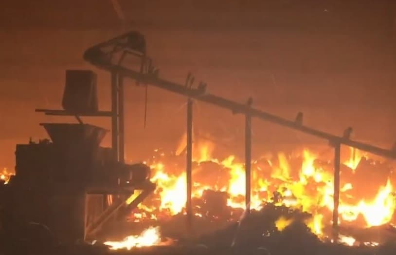Se incendia bodega de carbón en Nuevo León - incendio-bodega-de-carbon-salinas-victoria
