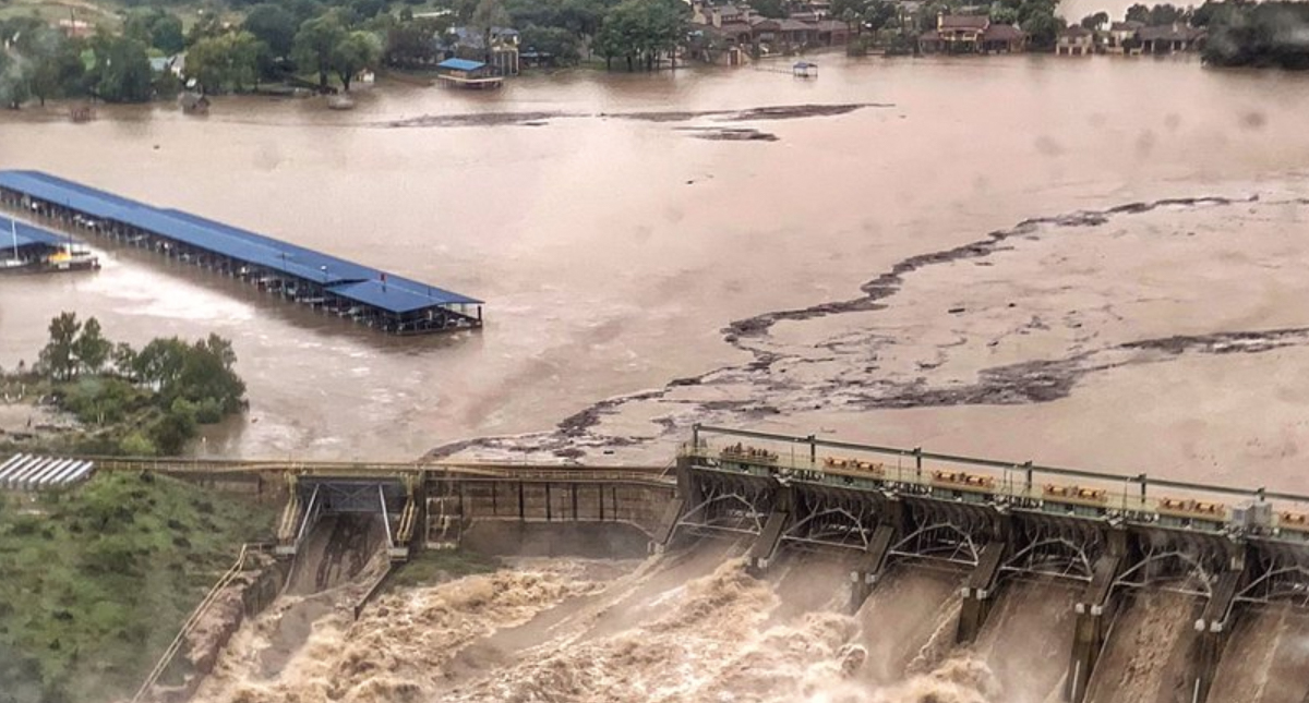 Lluvias torrenciales dejan al menos un muerto en Texas