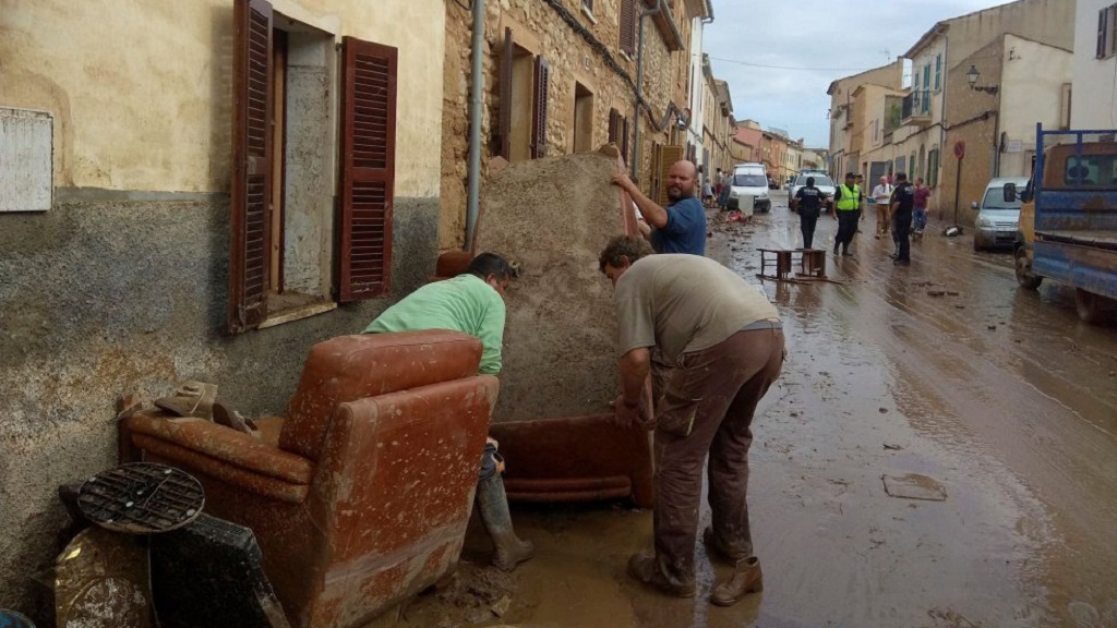 Inundaciones en Mallorca dejan diez personas muertas - inundaciones-en-mallorca