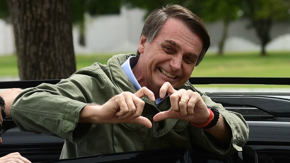 Bolsonaro descarta apoyo a intervención militar en Venezuela