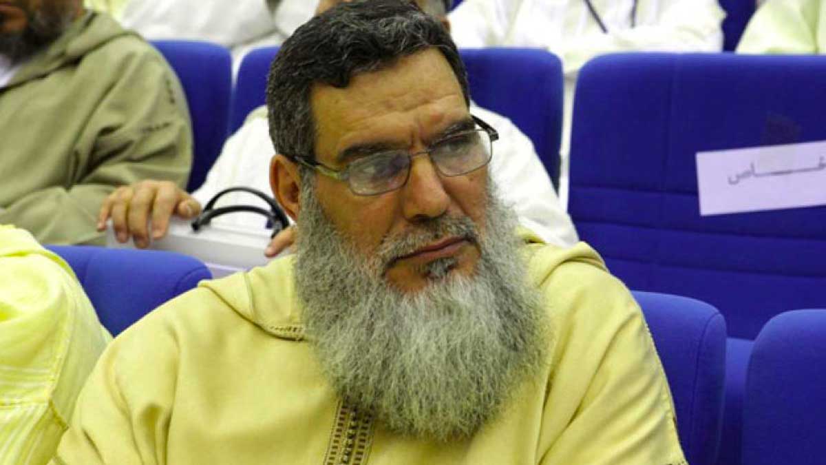 Jeque denuncia a sus tres esposas por no dejarlo casarse con una cuarta