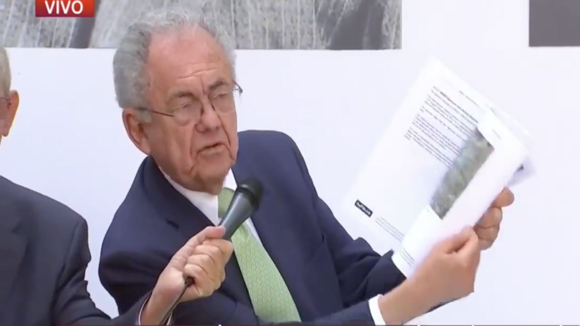 Factible, operaciones Santa Lucía-AICM: Jiménez Espriú