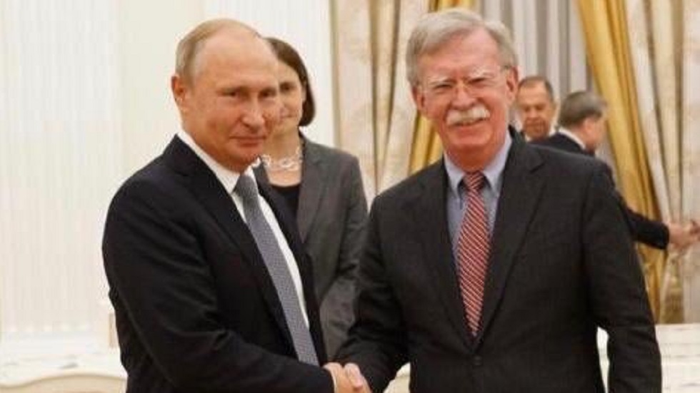 Casa Blanca invitó a Vladimir Putin a Estados Unidos - john-bolton-y-vladimir-putin