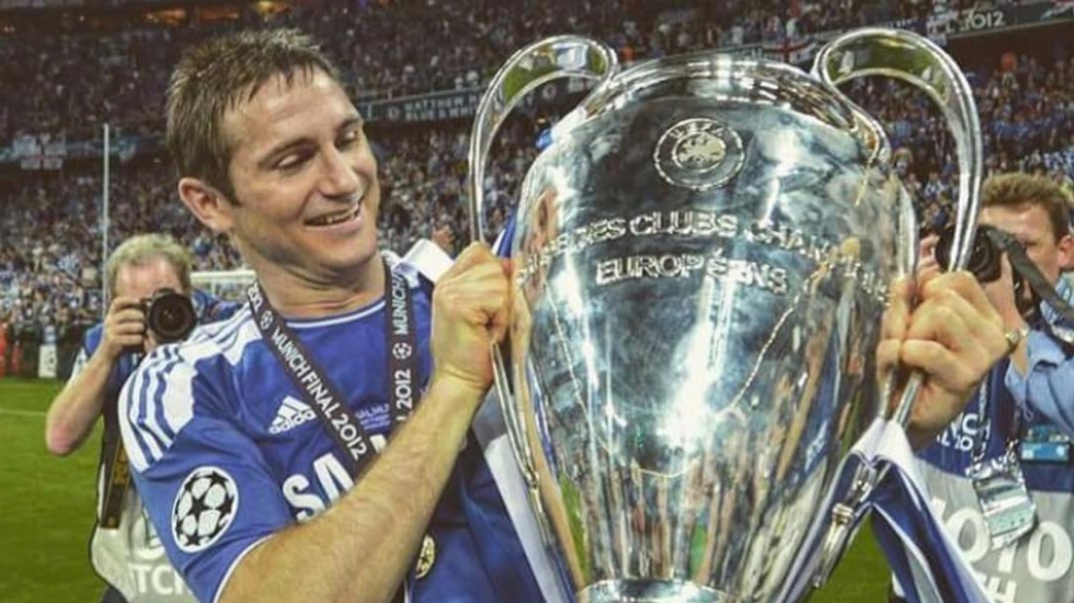 Excapitán del Chelsea John Terry anuncia su retiro