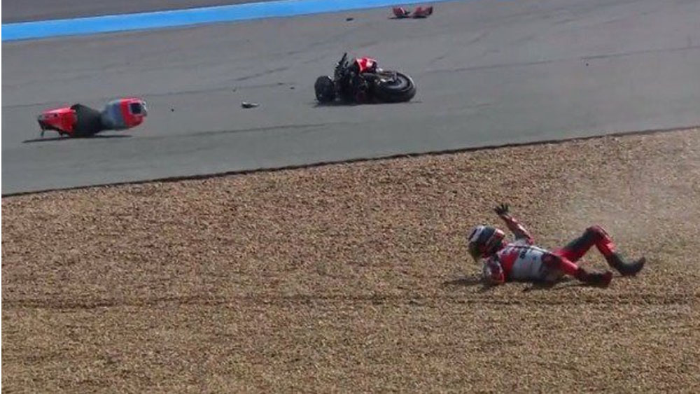 #Video Piloto de MotoGP sufre aparatosa caída en Tailandia