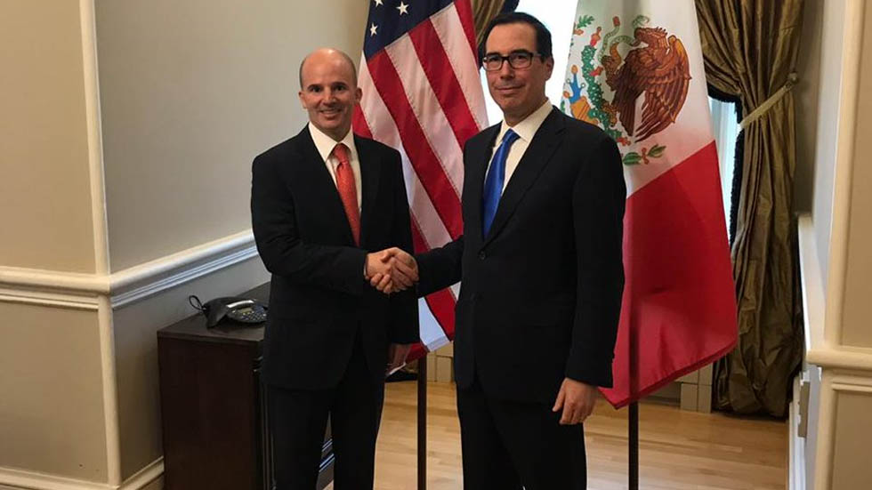 EE.UU. triplica la línea de crédito a México