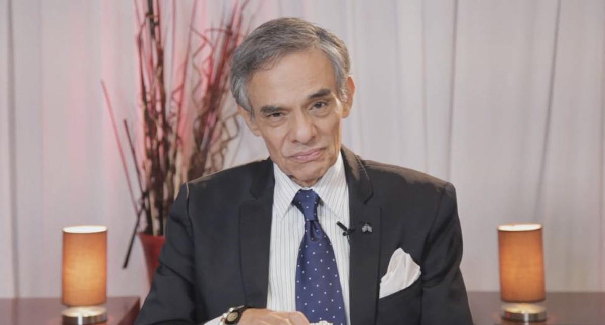 “Estoy muy bien en mi casa con Sarita”: José José