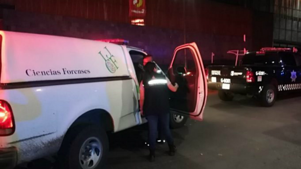 Asesinan a joven en Soriana de Guadalajara