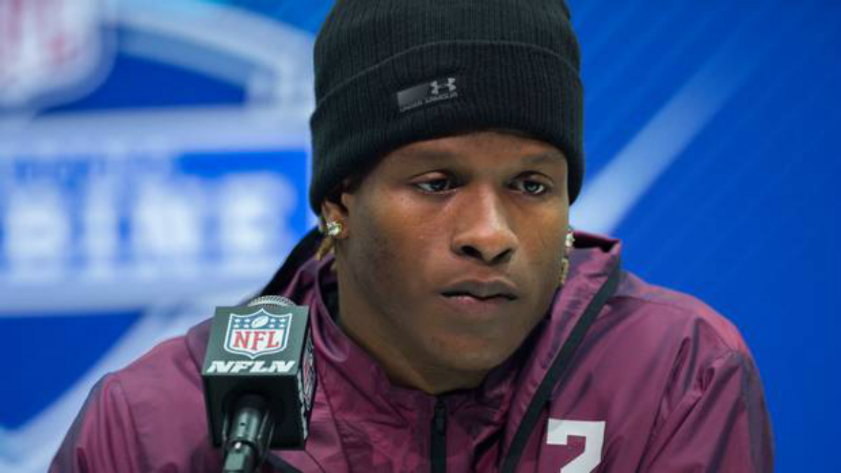 Detienen a exjugador de la NFL por abusar de una niña de 12 años