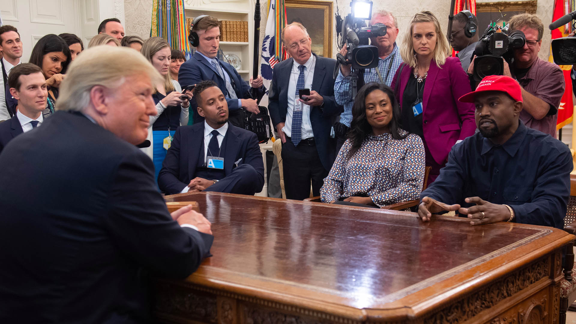 #Viral La contraseña del teléfono de Kanye West