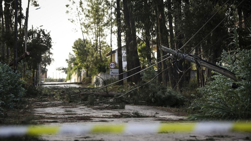 Tormenta Leslie deja 28 heridos en Portugal