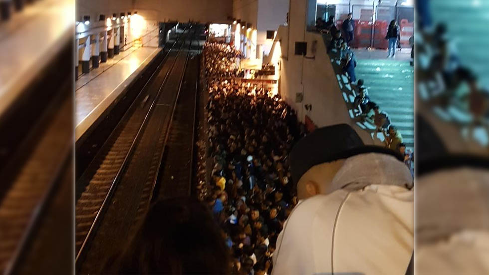 Falla en andén genera caos en la Línea A del Metro