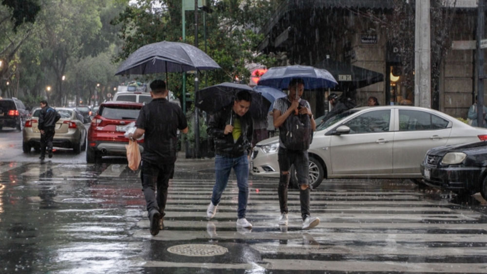 Activan alerta amarilla por lluvias en 12 alcaldías