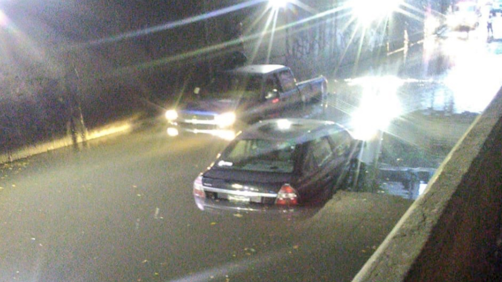 Fuerte lluvia colapsa las calles de Guadalajara este viernes