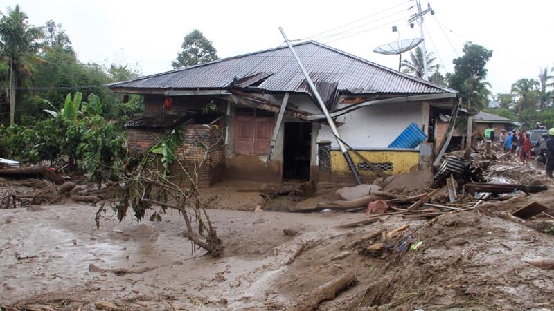 Al menos 11 estudiantes mueren por inundaciones en escuela de Sumatra - lluvias-en-sumatra